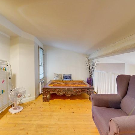 Observance 2 Bedroom Duplex Apartment Бордо Екстериор снимка